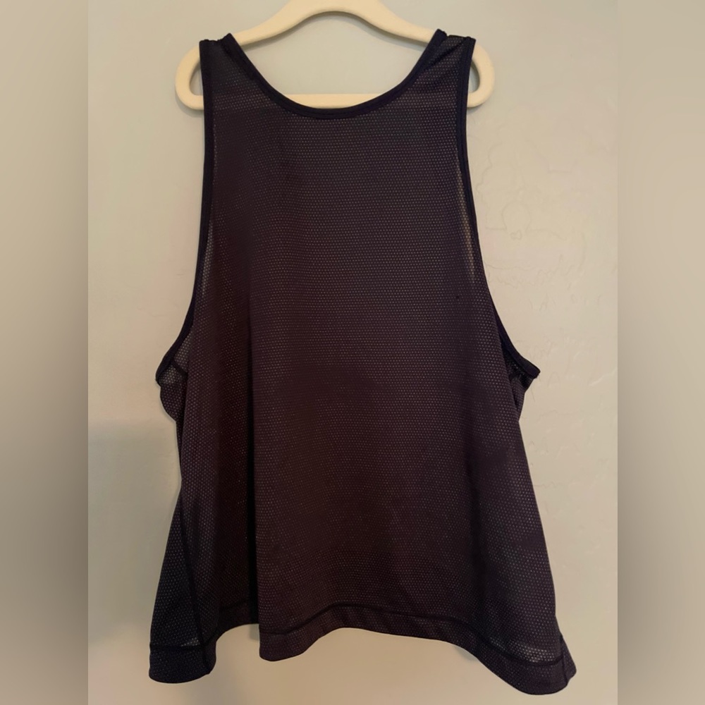 Lululemon mesh tank, navy blue silver. Size 8